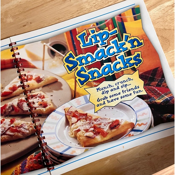 2 Pampered Chef spiral bound cookbooks - Main Dishes and Kids in the Kitchen - Picture 2 of 5